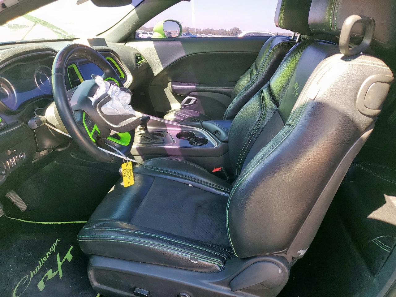 2015 Dodge Challenger Sxt VIN: 2C3CDZAT6FH823037 Lot: 86102815