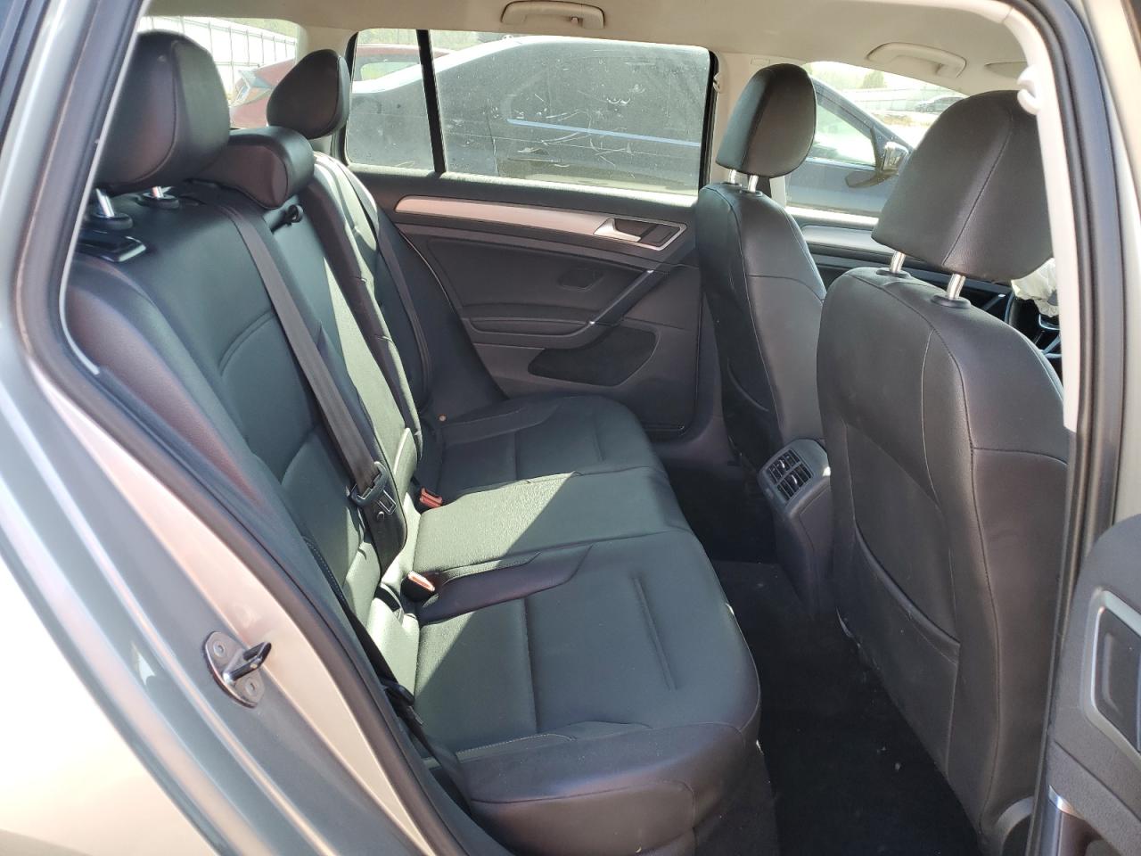 2015 Volkswagen Golf Sportwagen S VIN: 3VWC17AUXFM501551 Lot: 87294355