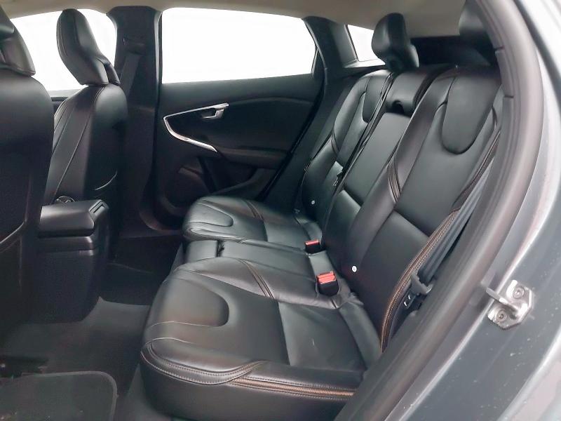 2016 VOLVO V40 CROSS COUNTRY PRO D3 D3 [4 CYL 150] CROSS COUNTRY PRO