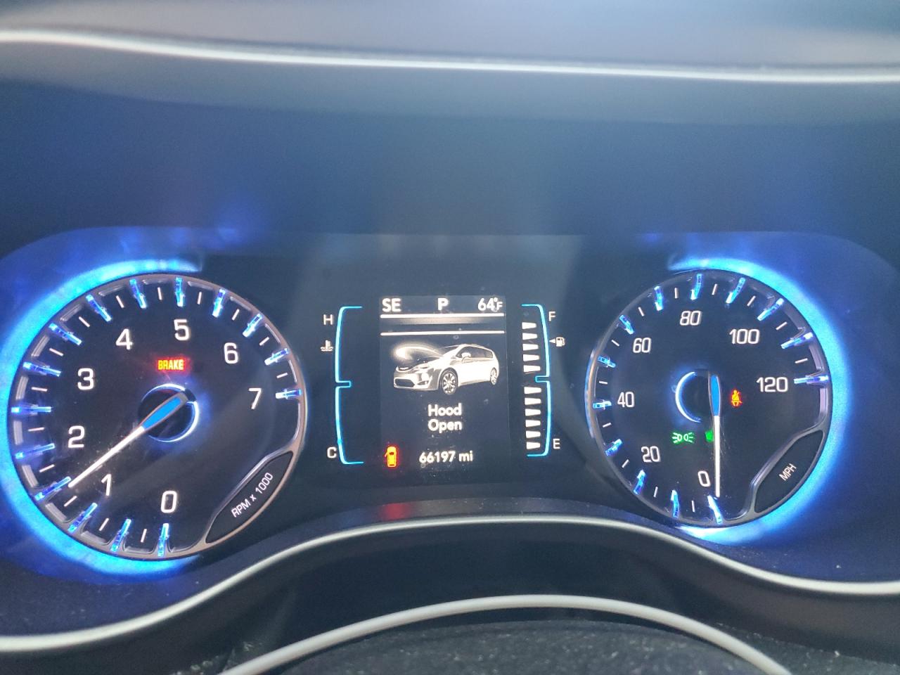 2017 Chrysler Pacifica Touring L VIN: 2C4RC1BG5HR743656 Lot: 82195845