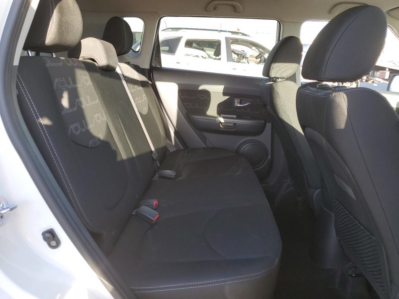 2013 Kia Soul + VIN: KNDJT2A62D7586854 Lot: 85376945