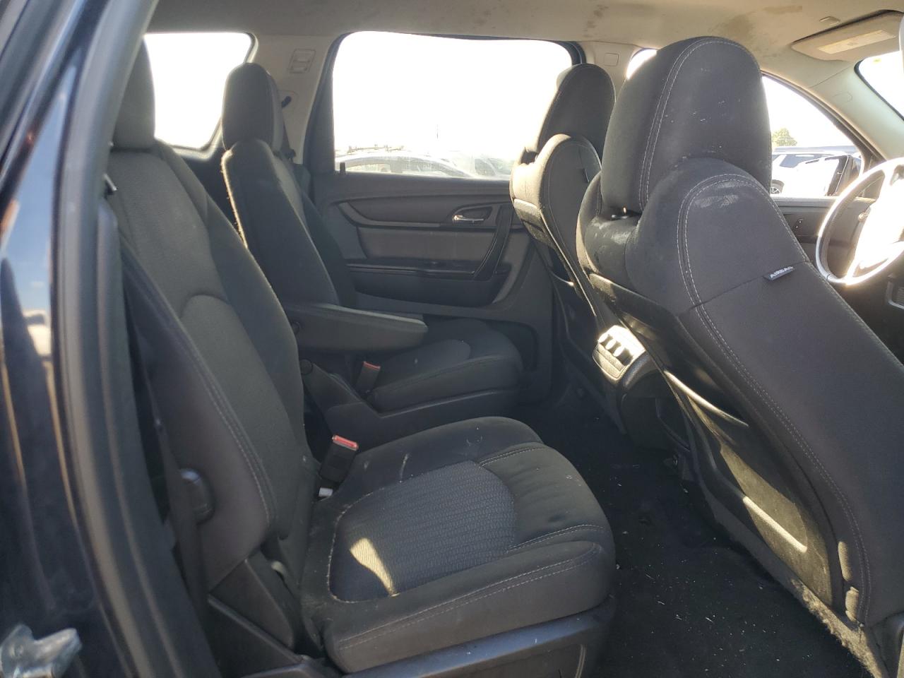 2017 Chevrolet Traverse Lt VIN: 1GNKRGKD2HJ184474 Lot: 82220375