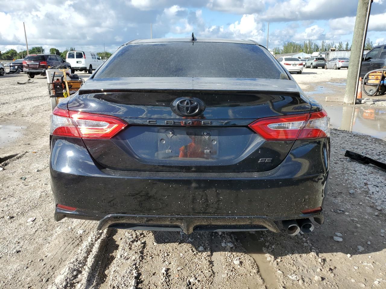 2019 Toyota Camry L VIN: 4T1B11HK5KU819949 Lot: 81632135