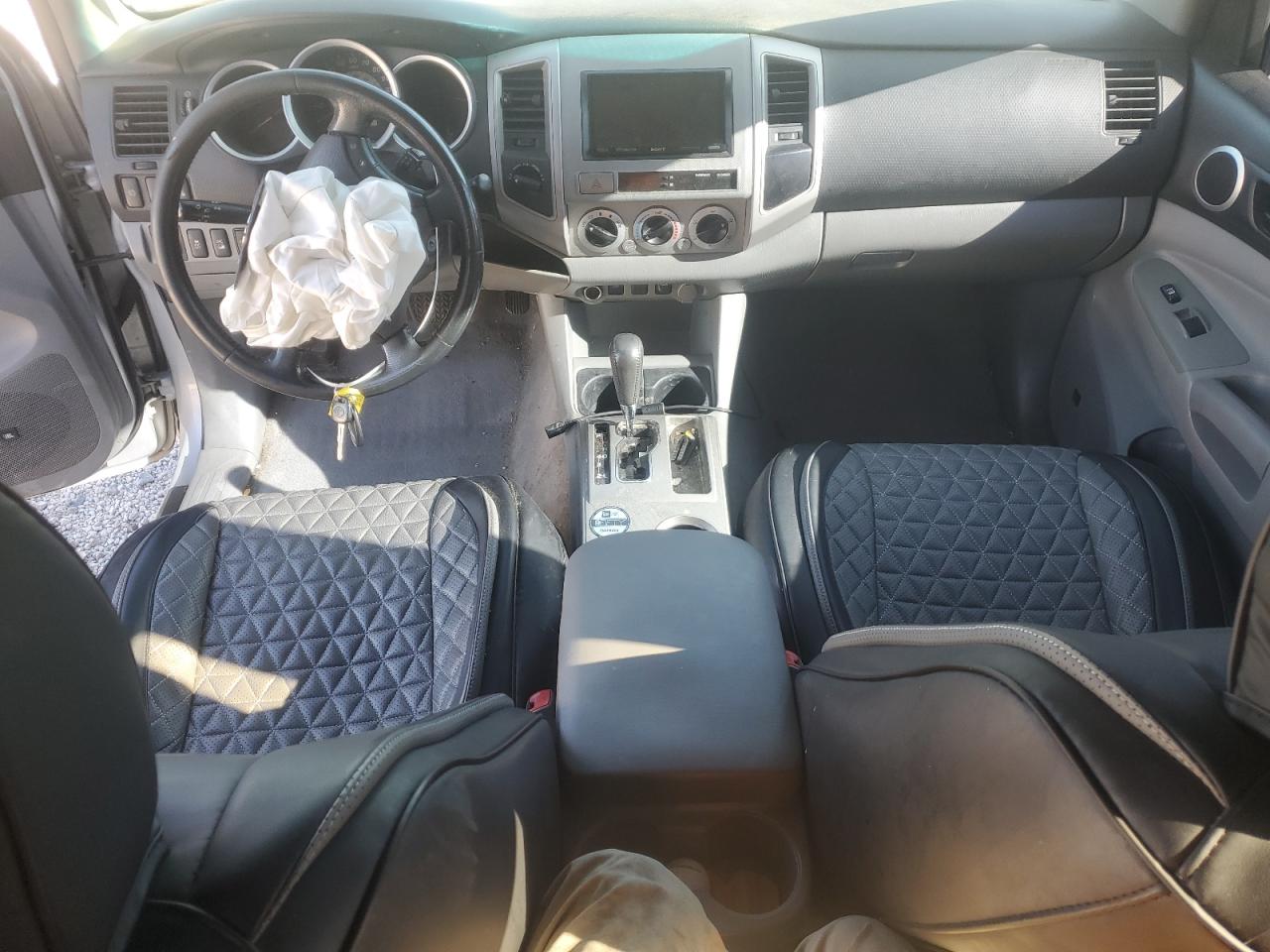 2010 Toyota Tacoma Double Cab VIN: 3TMLU4EN7AM044296 Lot: 85585135