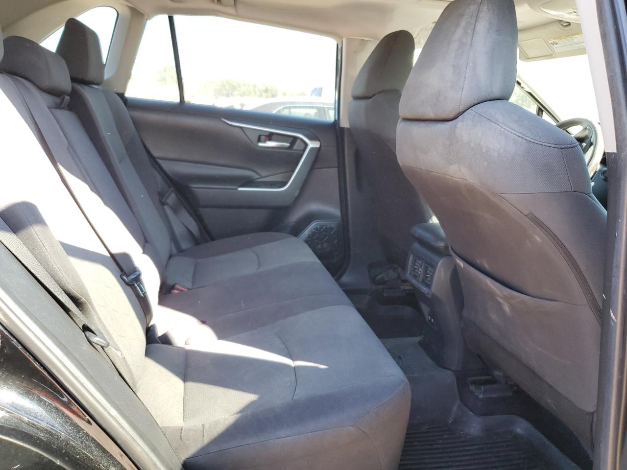 2019 Toyota Rav4 Xle VIN: 2T3W1RFV4KW014559 Lot: 86995255