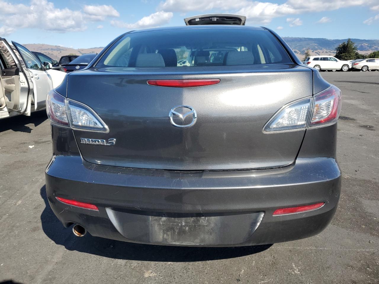 2012 Mazda 3 I VIN: JM1BL1VGXC1504095 Lot: 82595835