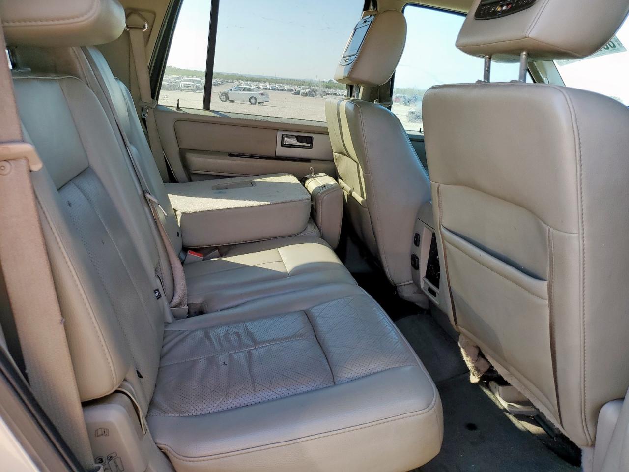 2014 Ford Expedition Limited VIN: 1FMJU1K59EEF41738 Lot: 85702055