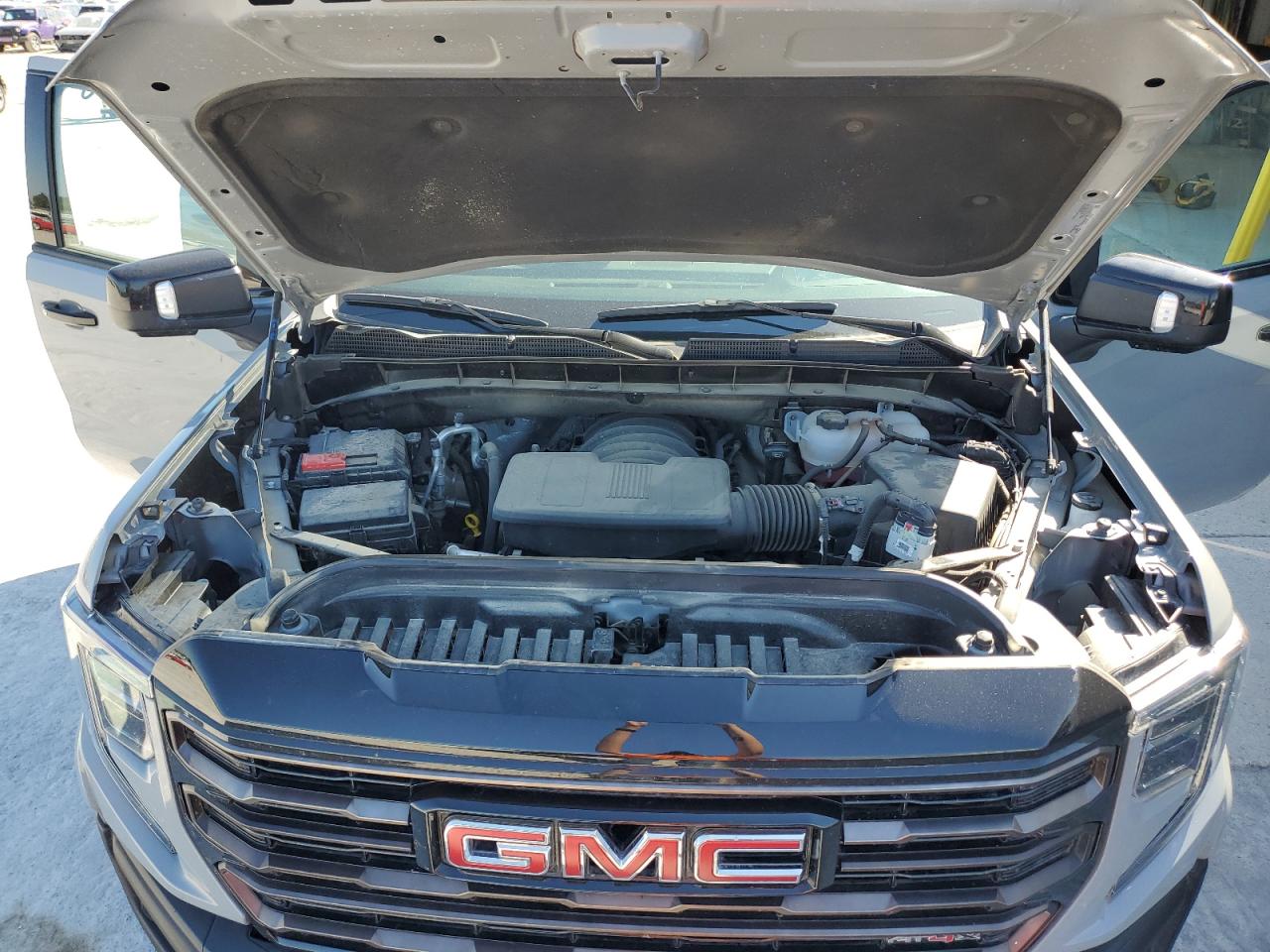 2024 GMC Sierra K1500 At4X VIN: 3GTUUFEL2RG301552 Lot: 85199665