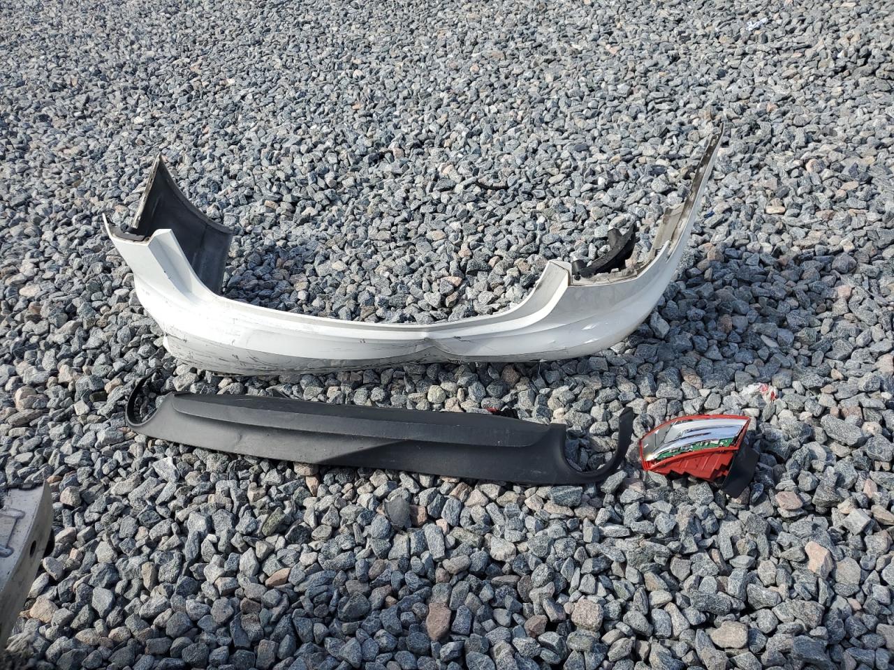 2015 Audi A6 Premium VIN: WAUFFAFC8FN006301 Lot: 85165415