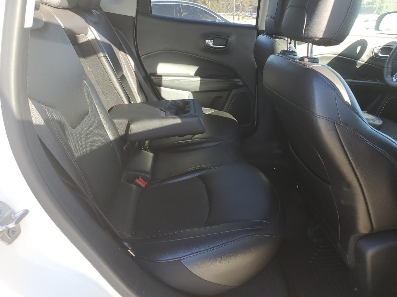 2019 Jeep Compass Limited VIN: 3C4NJCCB8KT749040 Lot: 82762525