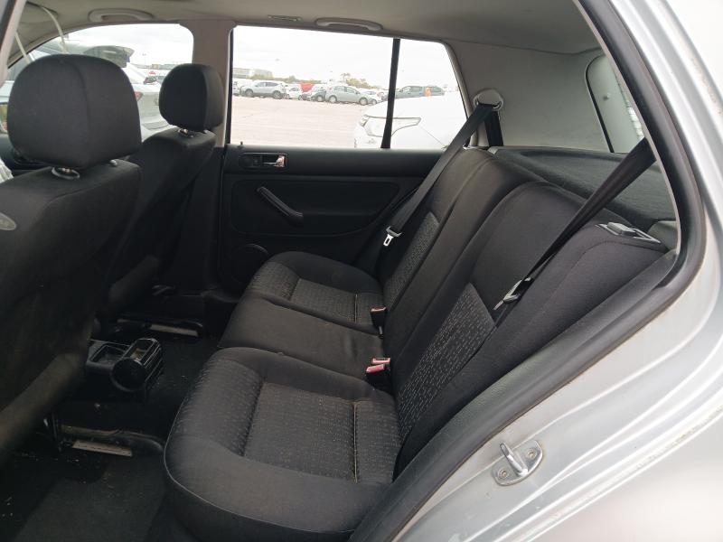 2002 VOLKSWAGEN GOLF 1.6 16V S 5DR