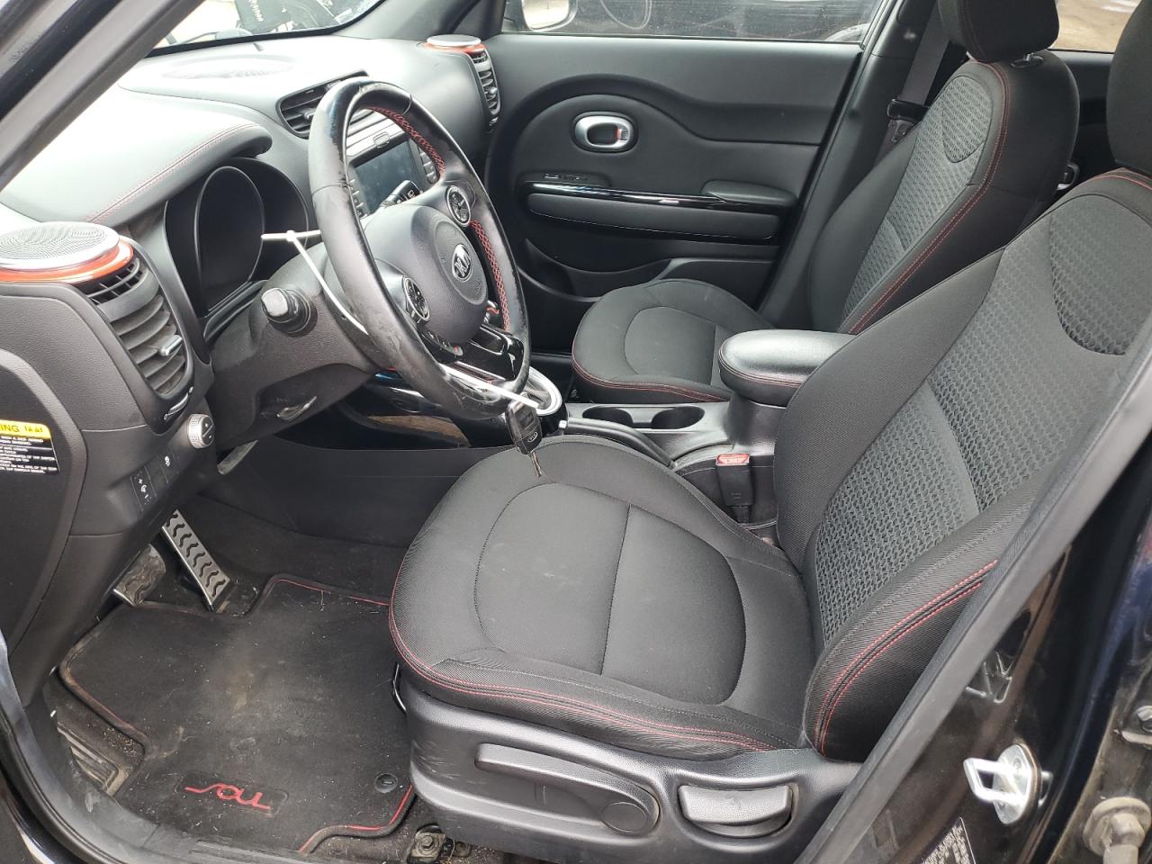 2015 Kia Soul + VIN: KNDJP3A56F7160198 Lot: 82241715