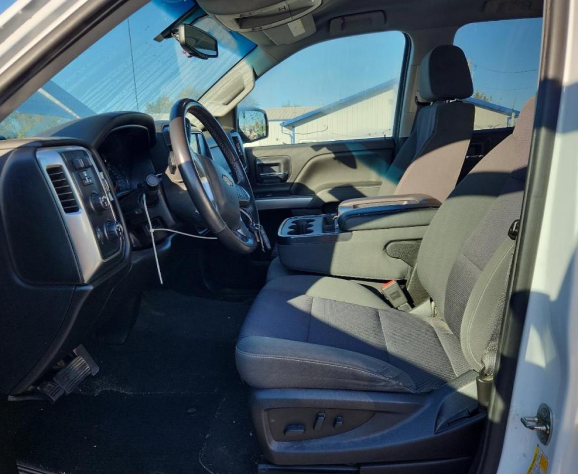 2018 Chevrolet Silverado K1500 Lt VIN: 1GCVKREC8JZ238599 Lot: 84880475