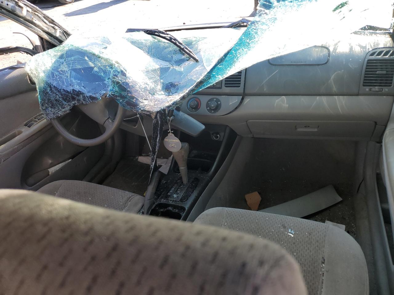 2003 Toyota Camry Le VIN: 4T1BE32K53U781438 Lot: 86624775