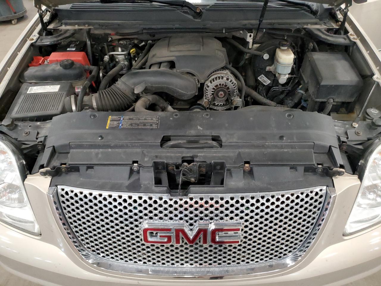 2007 GMC Yukon Xl Denali VIN: 1GKFK66817J243782 Lot: 90008705