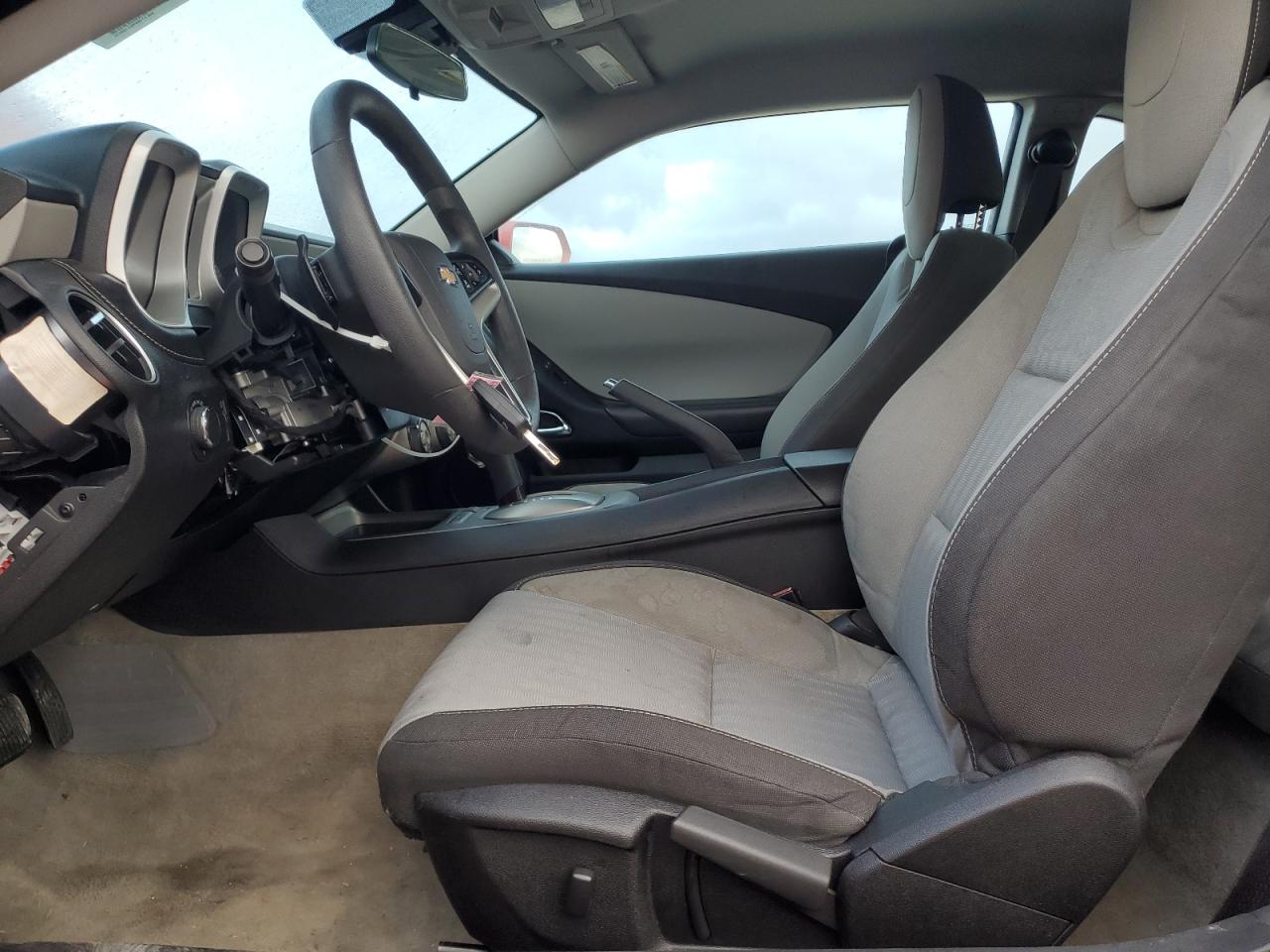 2015 Chevrolet Camaro Ls VIN: 2G1FB1E37F9299328 Lot: 82566085