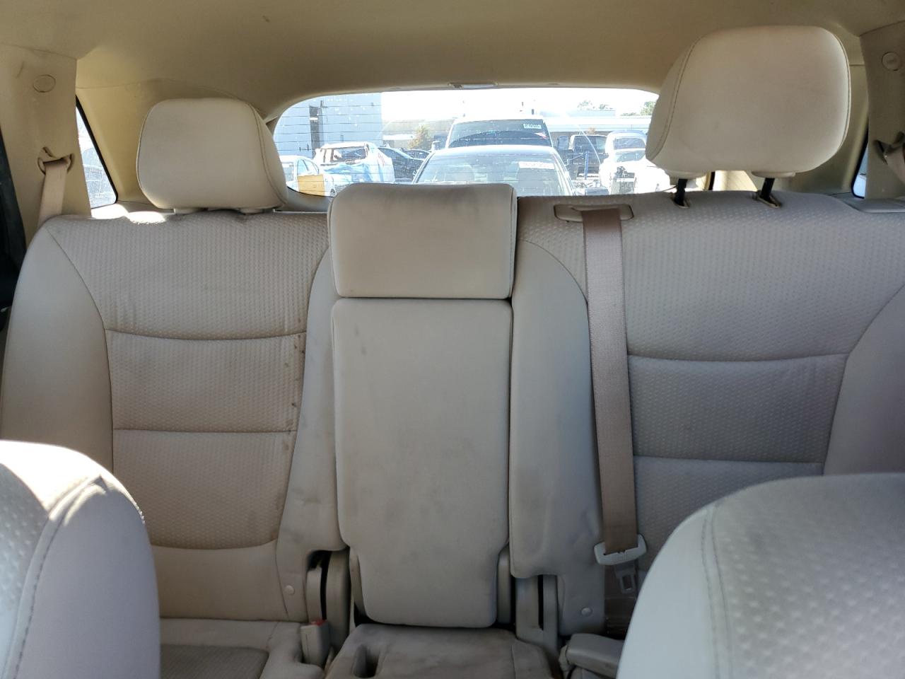 2012 Kia Sorento Base VIN: 5XYKT3A17CG272374 Lot: 82581825