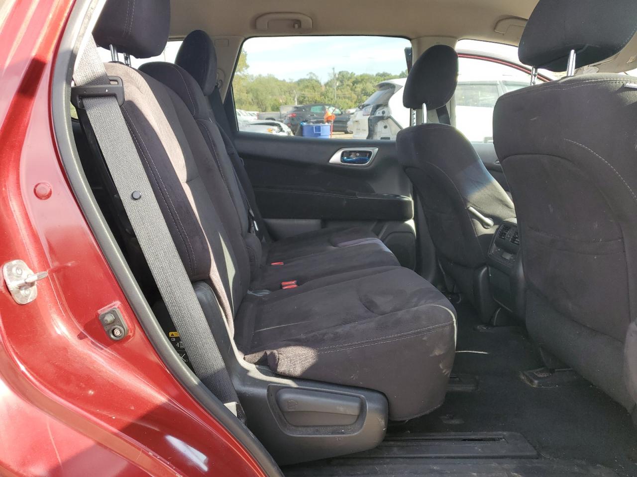 2014 Nissan Pathfinder S VIN: 5N1AR2MM7EC650593 Lot: 84984345