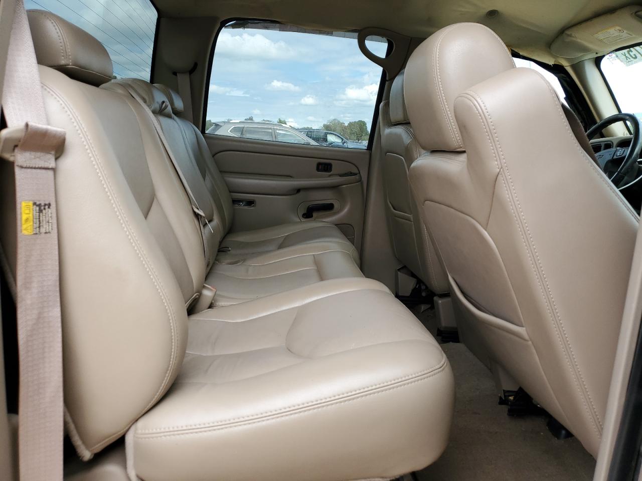 2006 Chevrolet Silverado C2500 Heavy Duty VIN: 1GCHC23D56F260498 Lot: 82265275