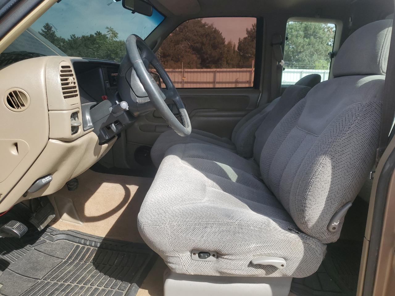 1996 Chevrolet Gmt-400 C1500 VIN: 2GBEC19M4T1248693 Lot: 84781705