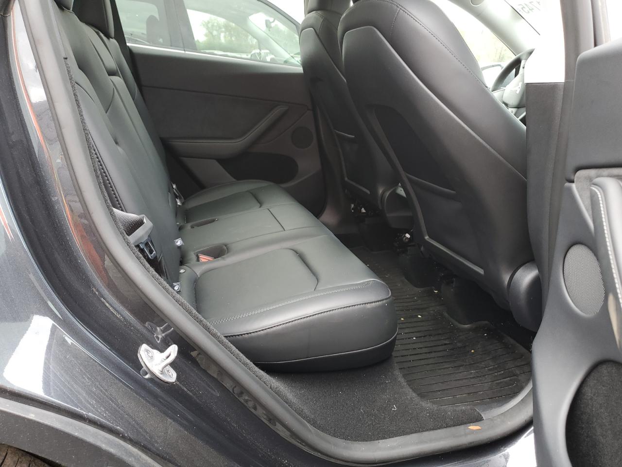 2024 Tesla Model Y VIN: 7SAYGDEF9RA322718 Lot: 86331745