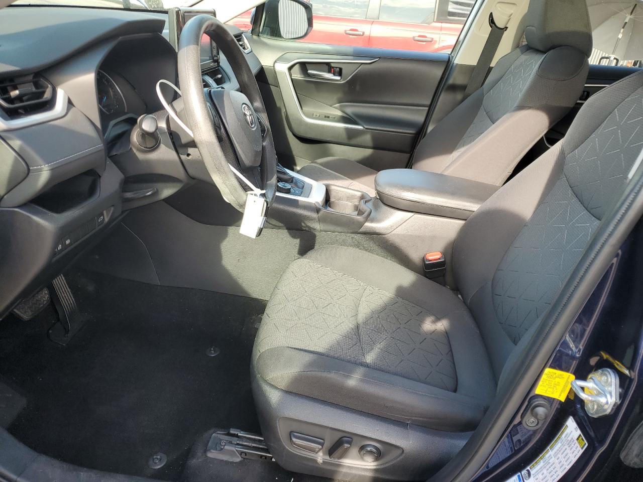 2021 Toyota Rav4 Xle VIN: 2T3R6RFV3MW004185 Lot: 85844565