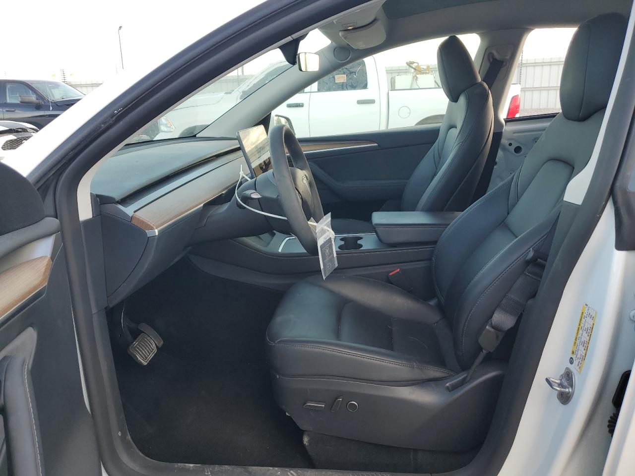 2024 Tesla Model Y VIN: 7SAYGAEE4RF149473 Lot: 85130955