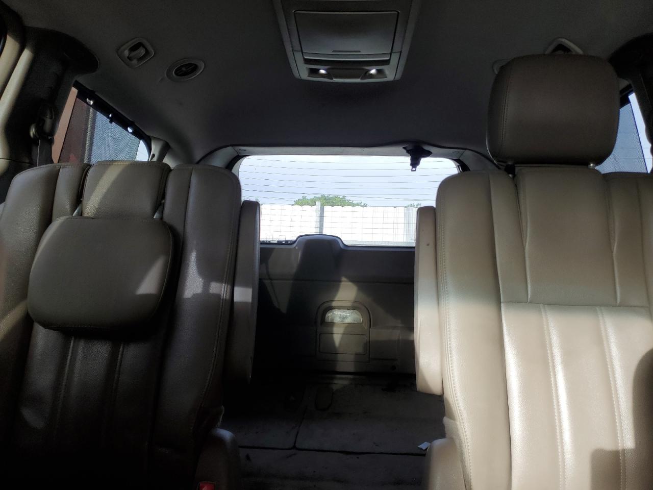 2015 Chrysler Town & Country Touring VIN: 2C4RC1BG4FR755312 Lot: 90418135