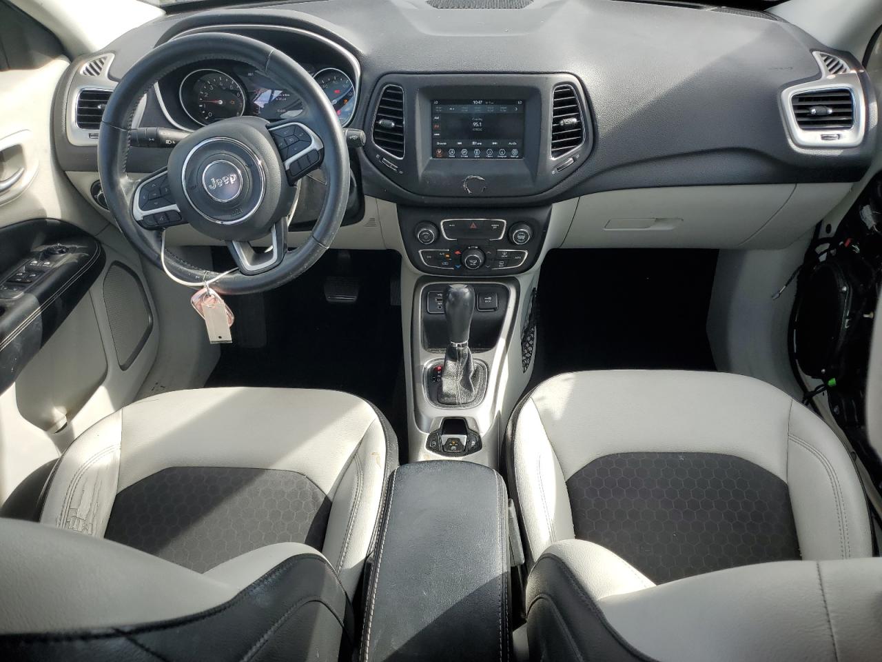 2018 Jeep Compass Latitude VIN: 3C4NJCBB8JT503413 Lot: 90652705