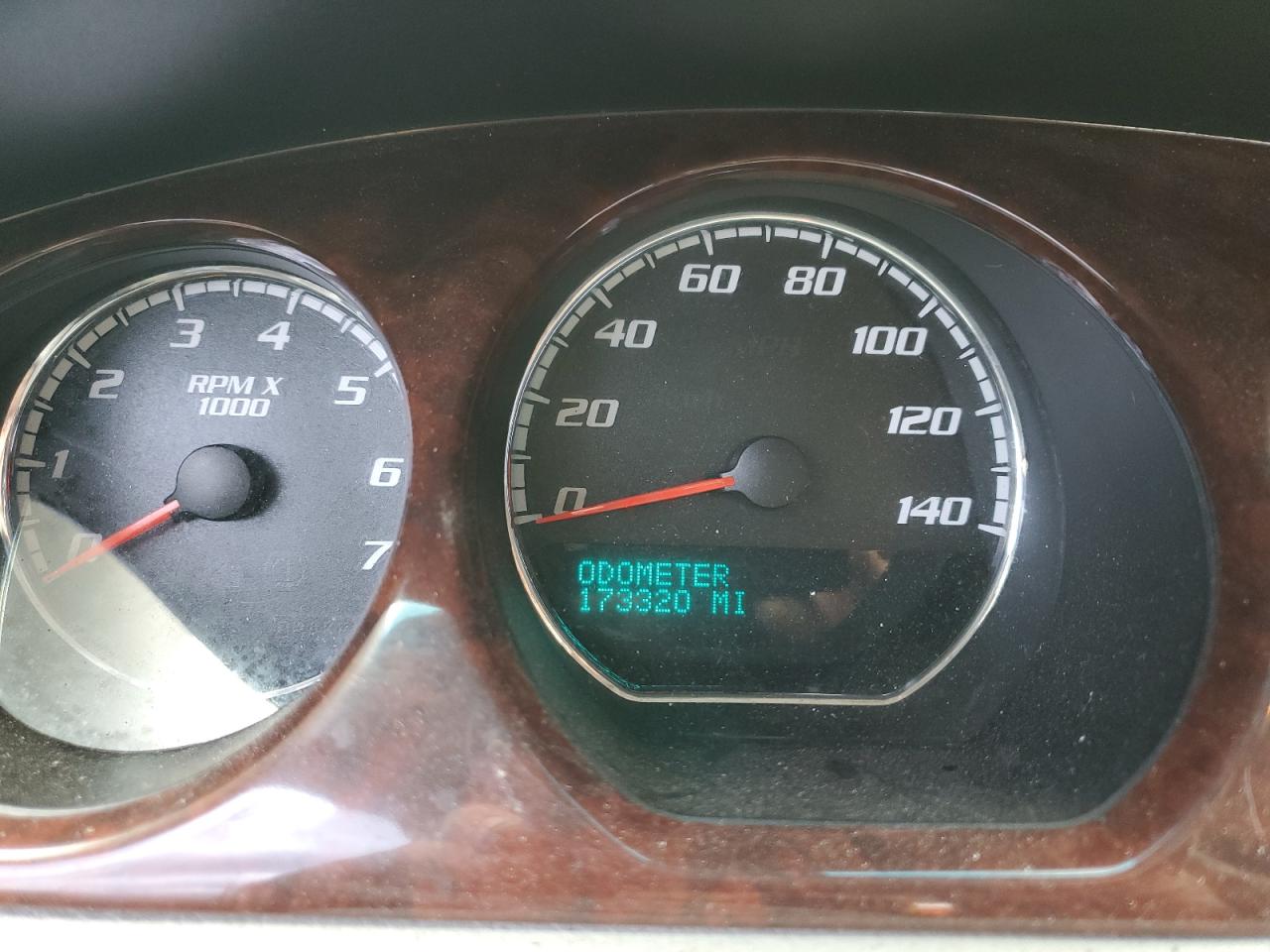 2010 Buick Lucerne Cxl VIN: 1G4HC5EM1AU120897 Lot: 84463595