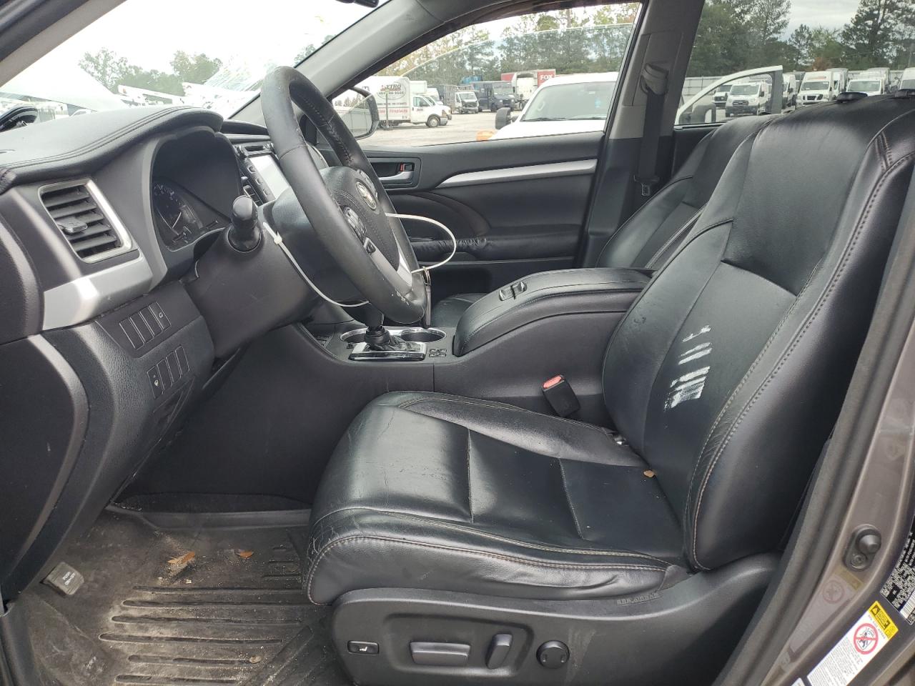 2016 Toyota Highlander Xle VIN: 5TDJKRFH6GS282863 Lot: 86169375