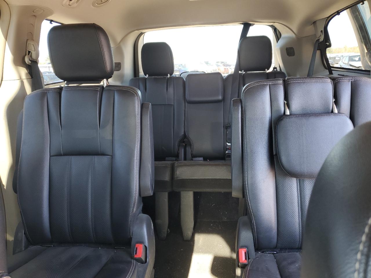 2015 Chrysler Town & Country Touring L VIN: 2C4RC1CGXFR506673 Lot: 86778205