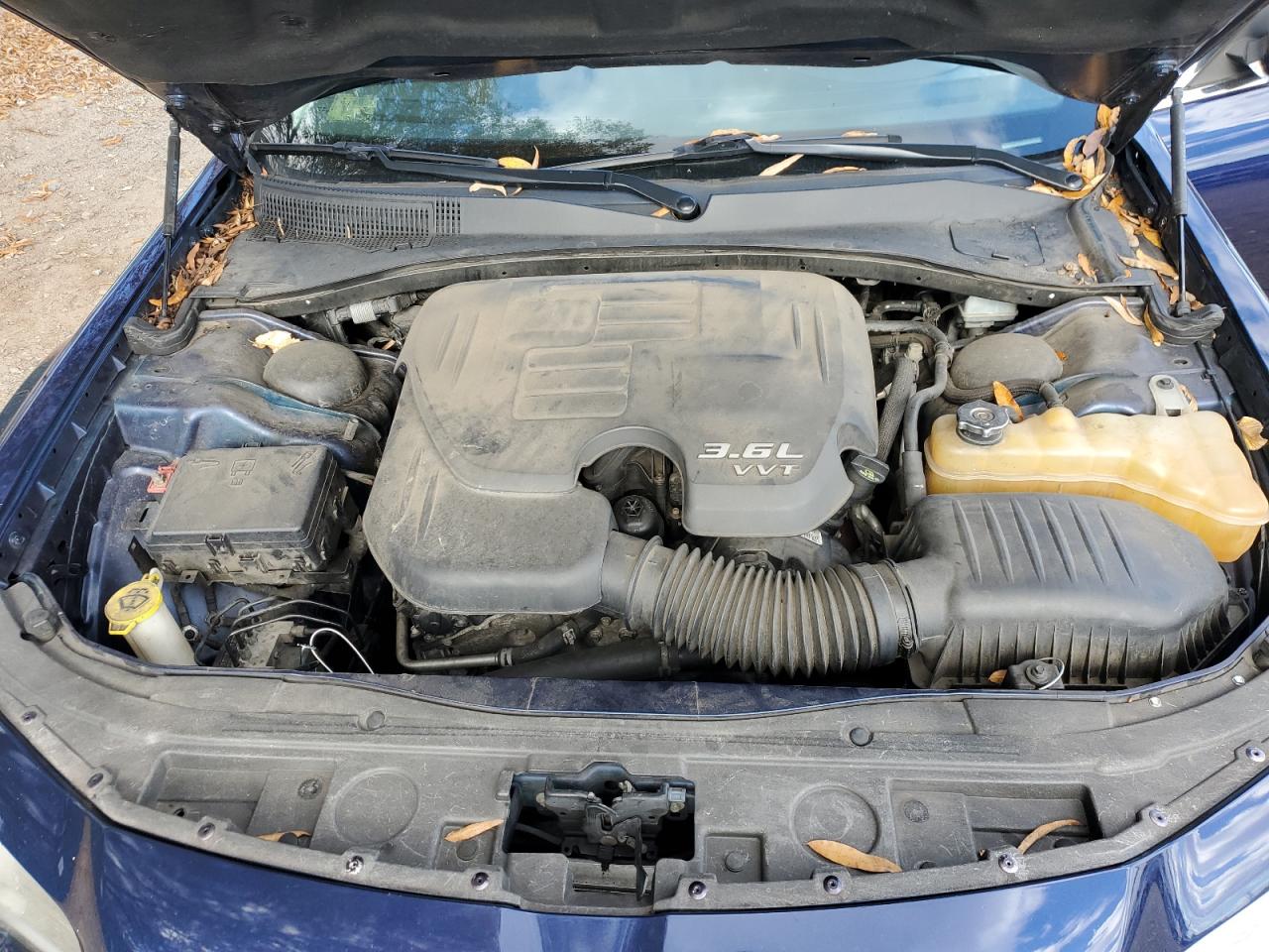 2016 Chrysler 300 Limited VIN: 2C3CCAAG7GH260637 Lot: 82737775