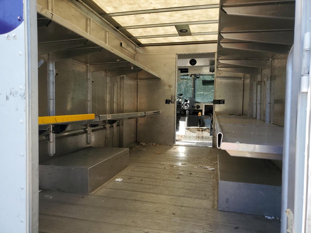 2021 Ford Econoline - Delivery Truck VIN: 1FC3E4KK8MDC40528 Lot: 85725915