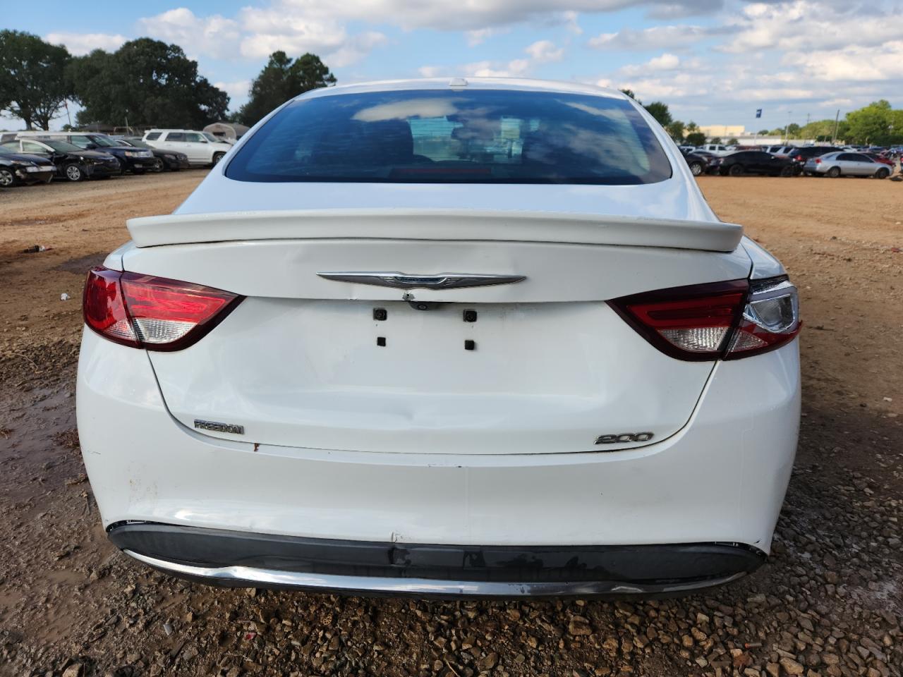 2015 Chrysler 200 Limited VIN: 1C3CCCAB7FN534828 Lot: 86097155