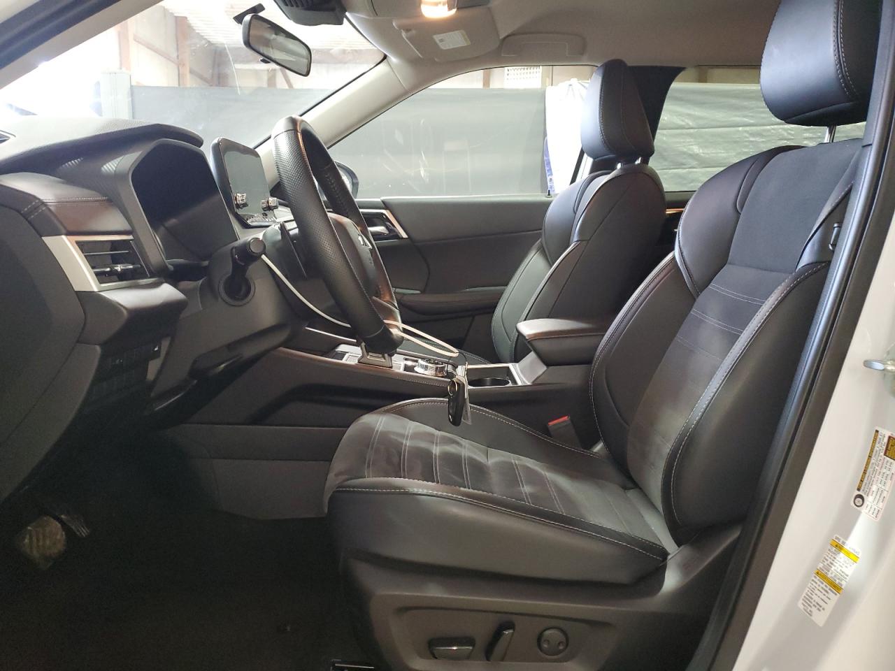 2024 Mitsubishi Outlander Se VIN: JA4J4VA84RZ084370 Lot: 86062145