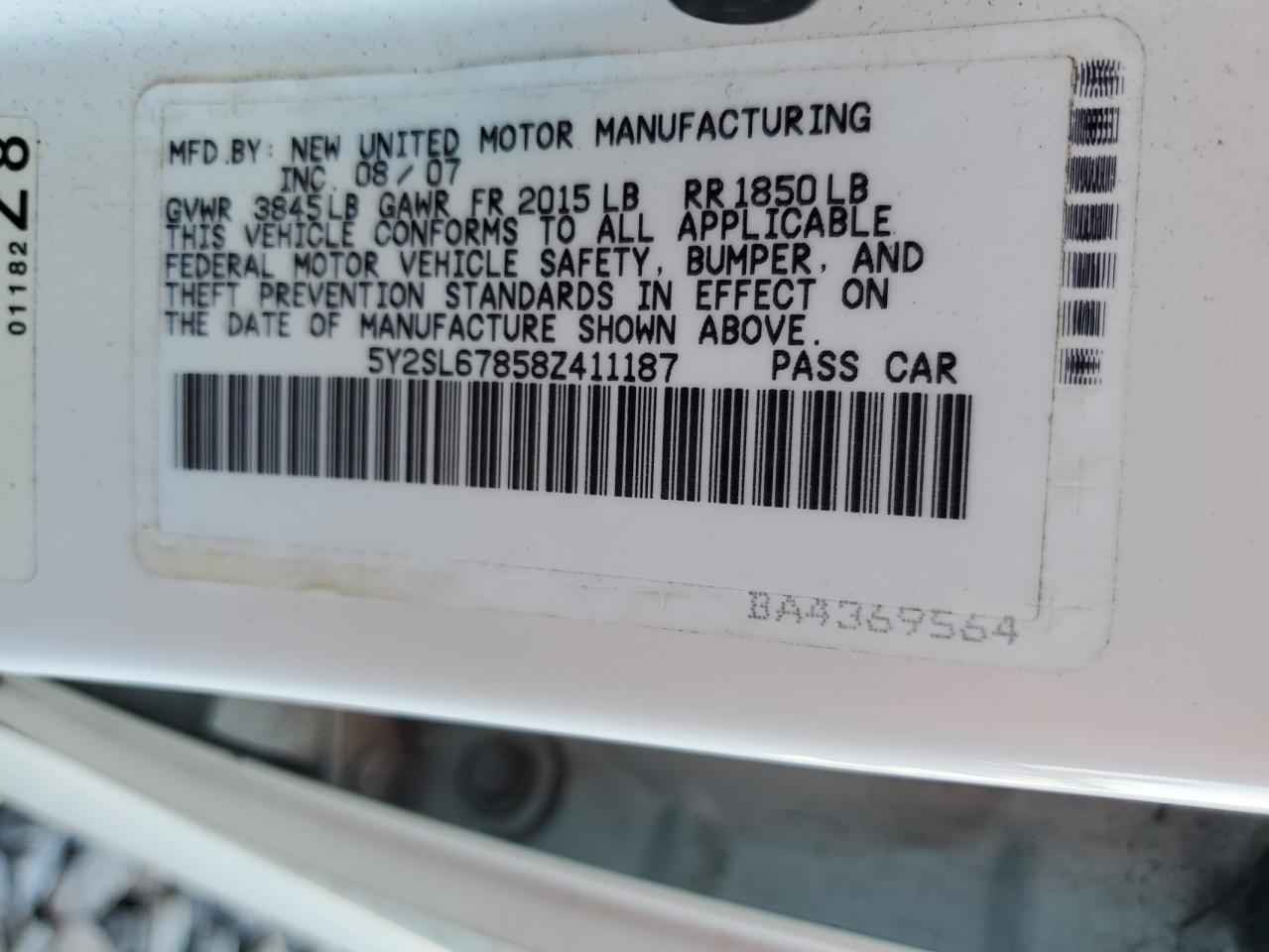 2008 Pontiac Vibe VIN: 5Y2SL67858Z411187 Lot: 84570805