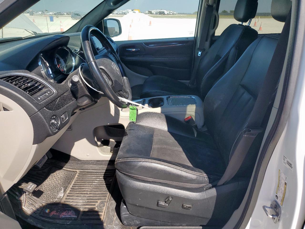 2019 Dodge Grand Caravan Sxt VIN: 2C4RDGCG6KR770631 Lot: 81085045