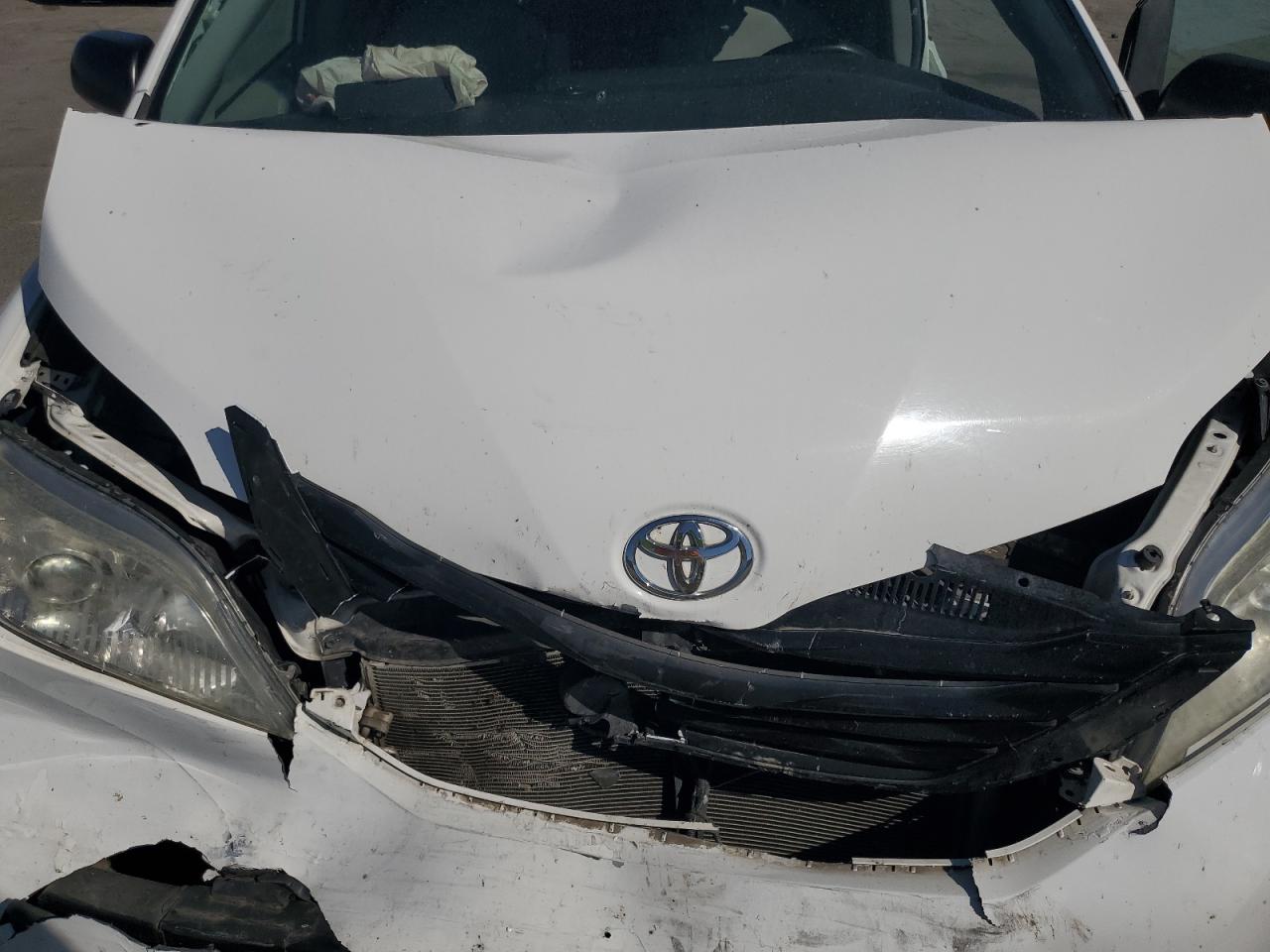 2016 Toyota Sienna VIN: 5TDZK3DCXGS714572 Lot: 85376175