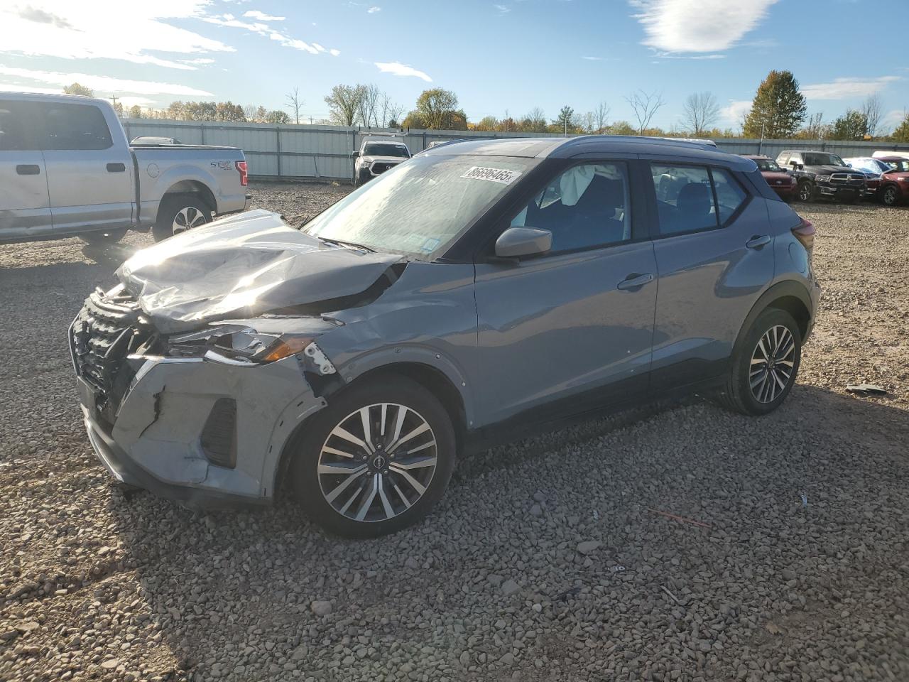 2022 Nissan Kicks Sv