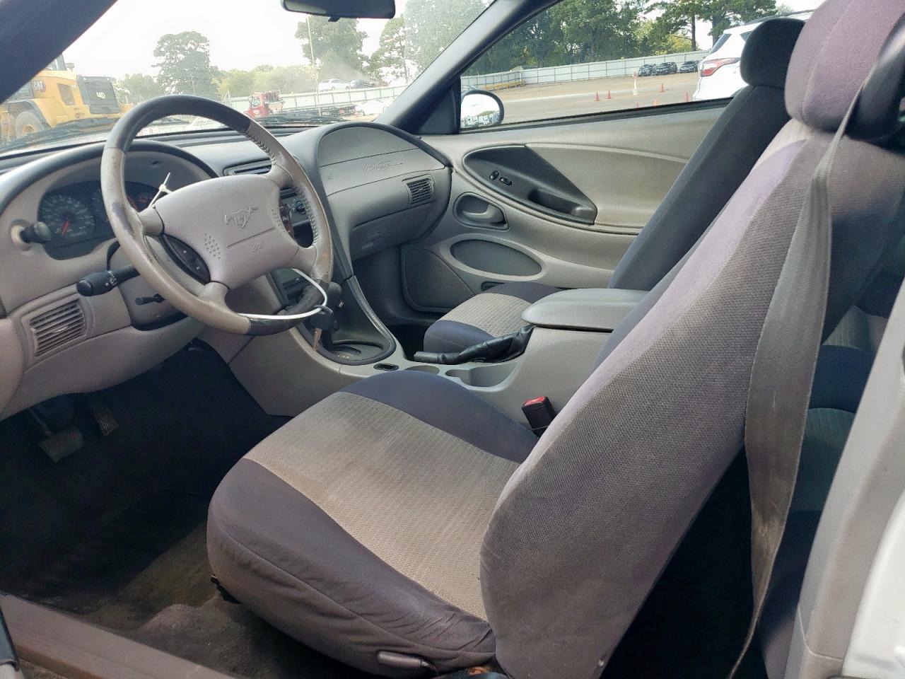 2004 Ford Mustang VIN: 1FAFP40674F211545 Lot: 85850115