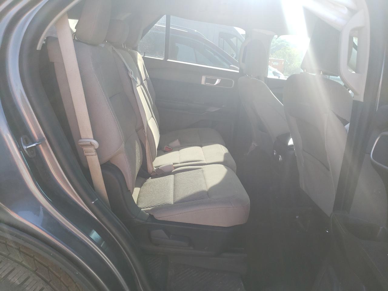 2021 Ford Explorer VIN: 1FMSK8BH2MGA12843 Lot: 81875285