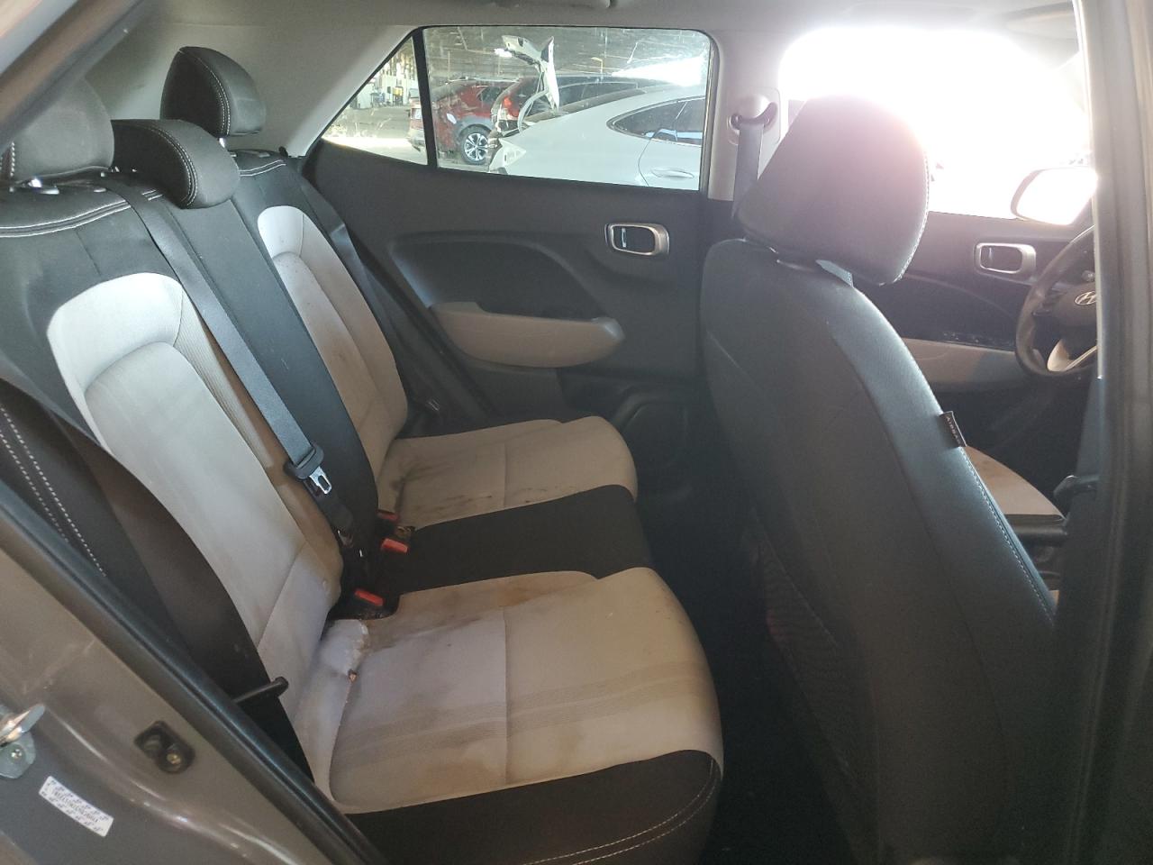 2022 Hyundai Venue Sel VIN: KMHRC8A3XNU172201 Lot: 91131915