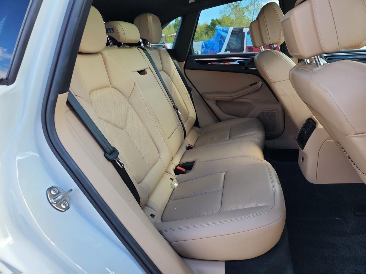 2021 Porsche Macan VIN: WP1AA2A54MLB00970 Lot: 85162035