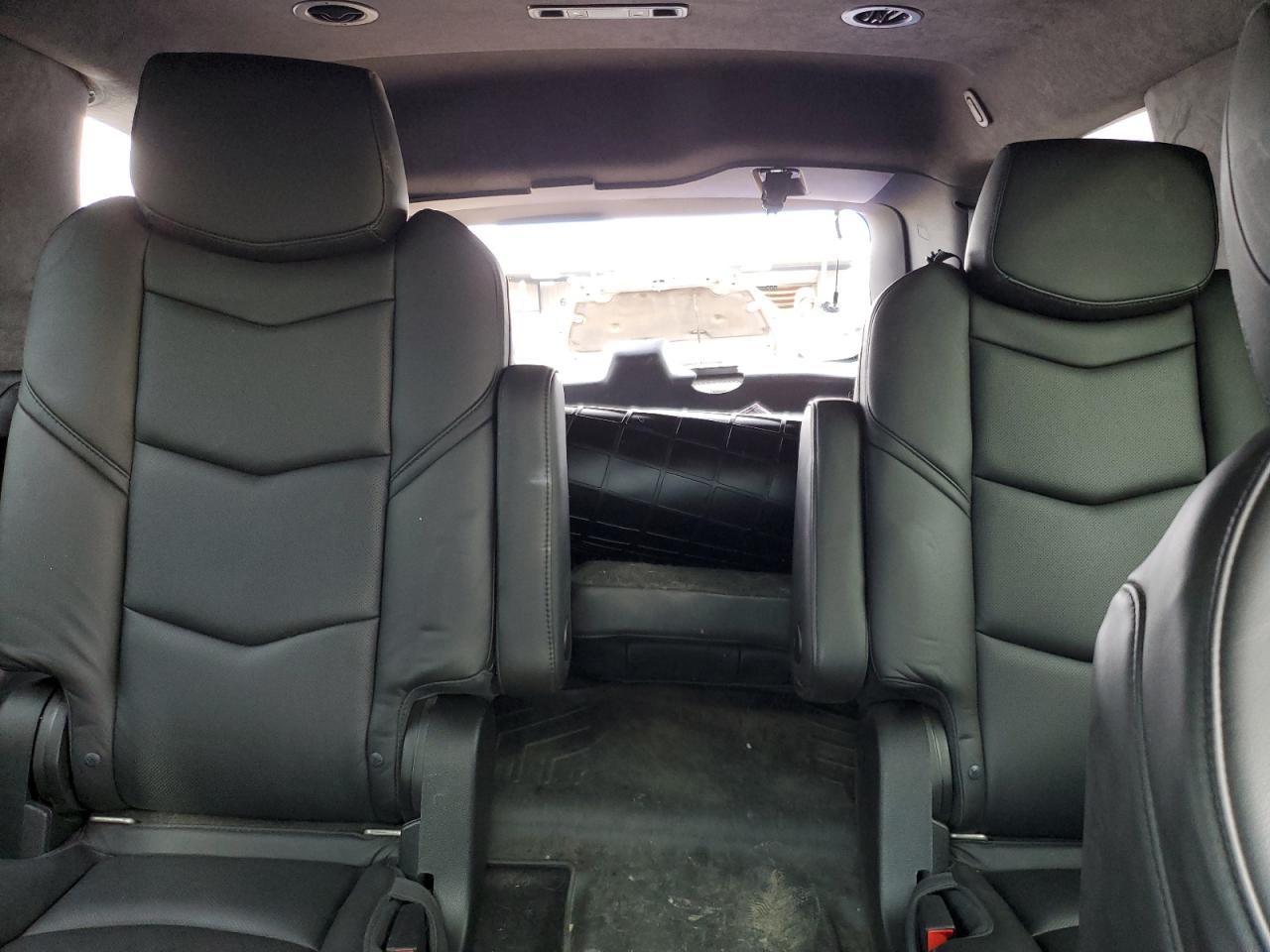 2018 Cadillac Escalade Platinum VIN: 1GYS4DKJ5JR389025 Lot: 85728695