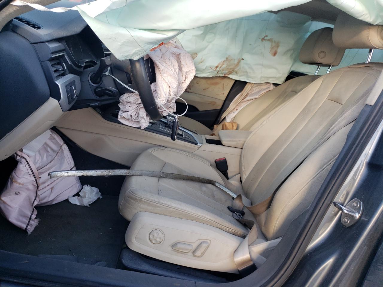 2017 Audi A4 Premium VIN: WAUGNAF47HN051684 Lot: 89662635