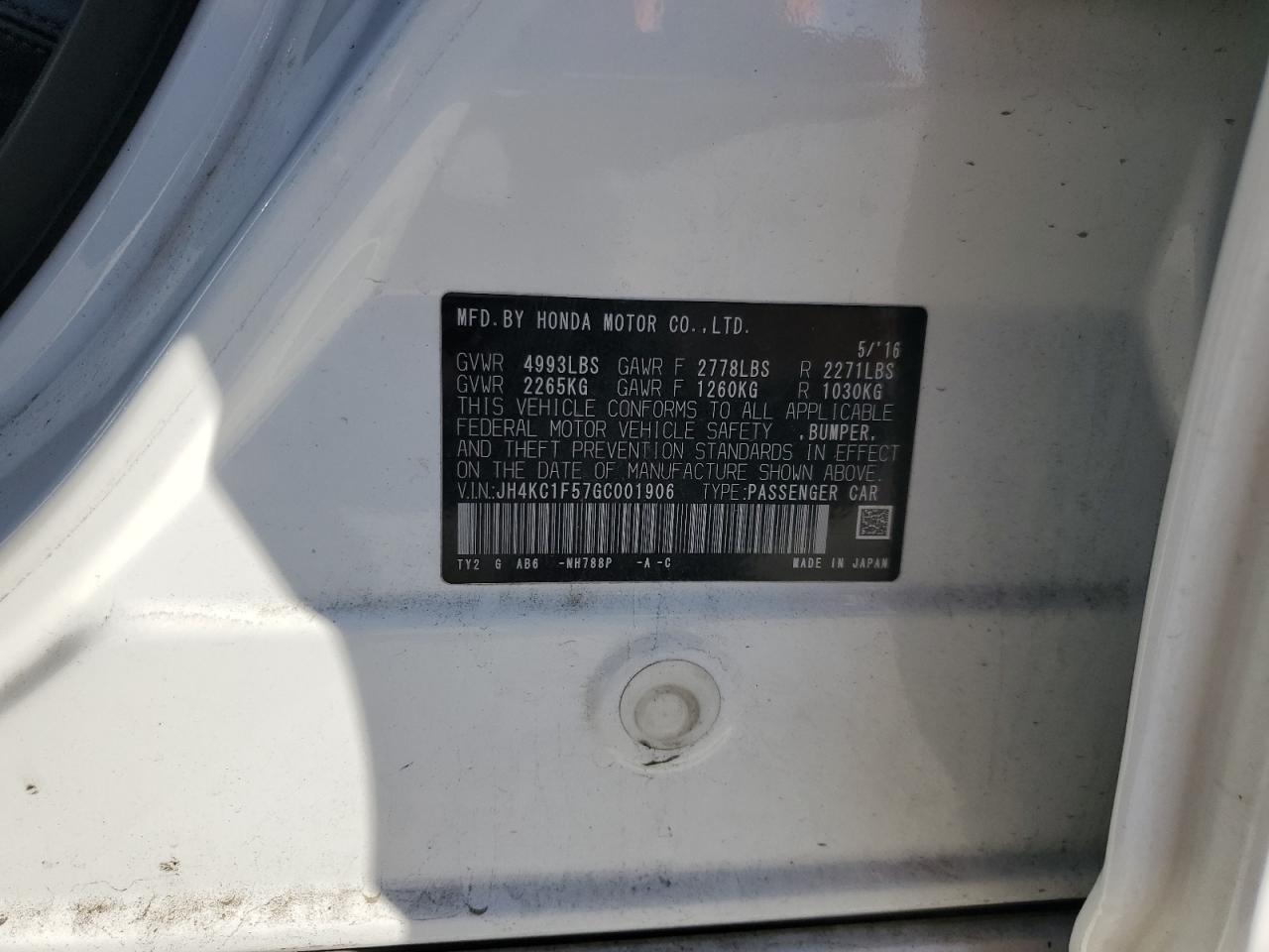 2016 Acura Rlx Tech VIN: JH4KC1F57GC001906 Lot: 84592505