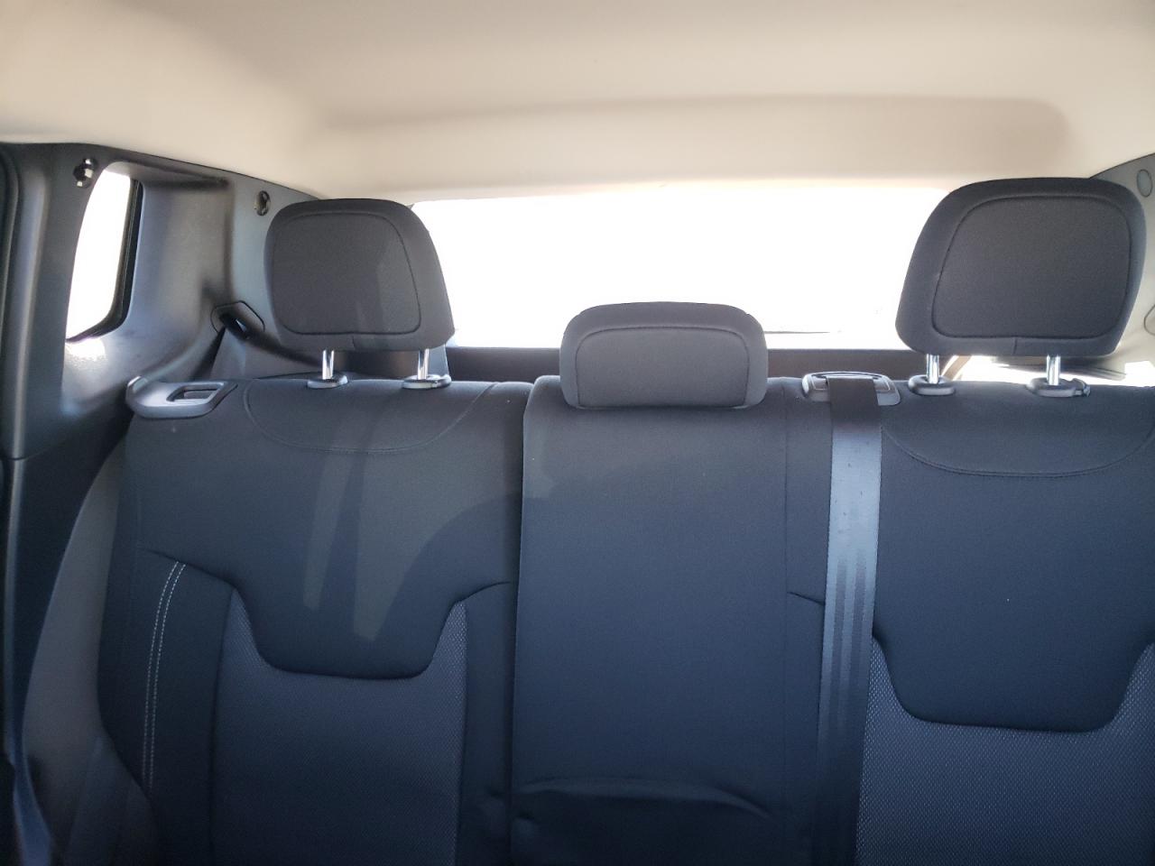 2021 Jeep Renegade Sport VIN: ZACNJDAB2MPM76323 Lot: 90604355