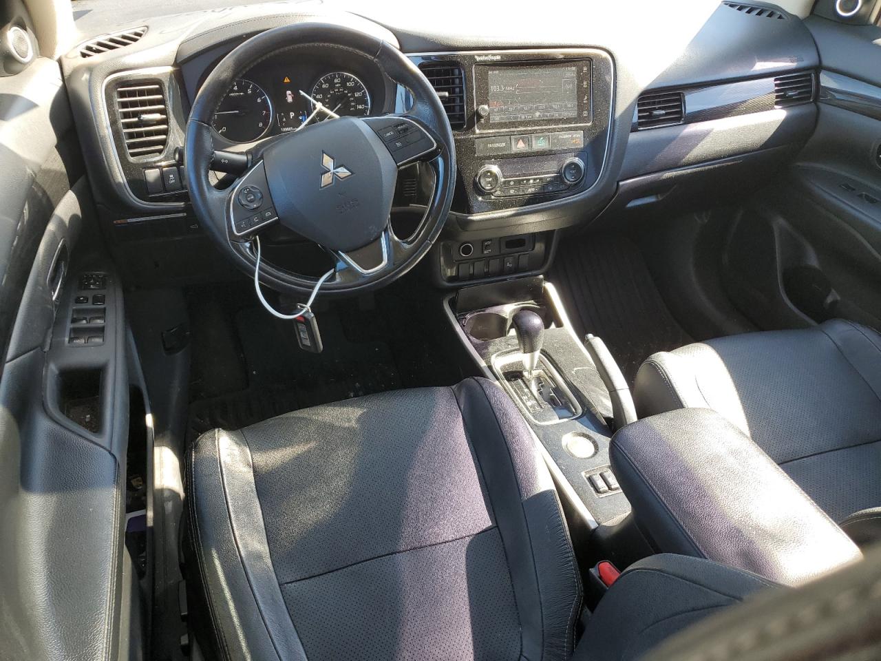 2017 Mitsubishi Outlander Se VIN: JA4AD3A30HZ001086 Lot: 82474855