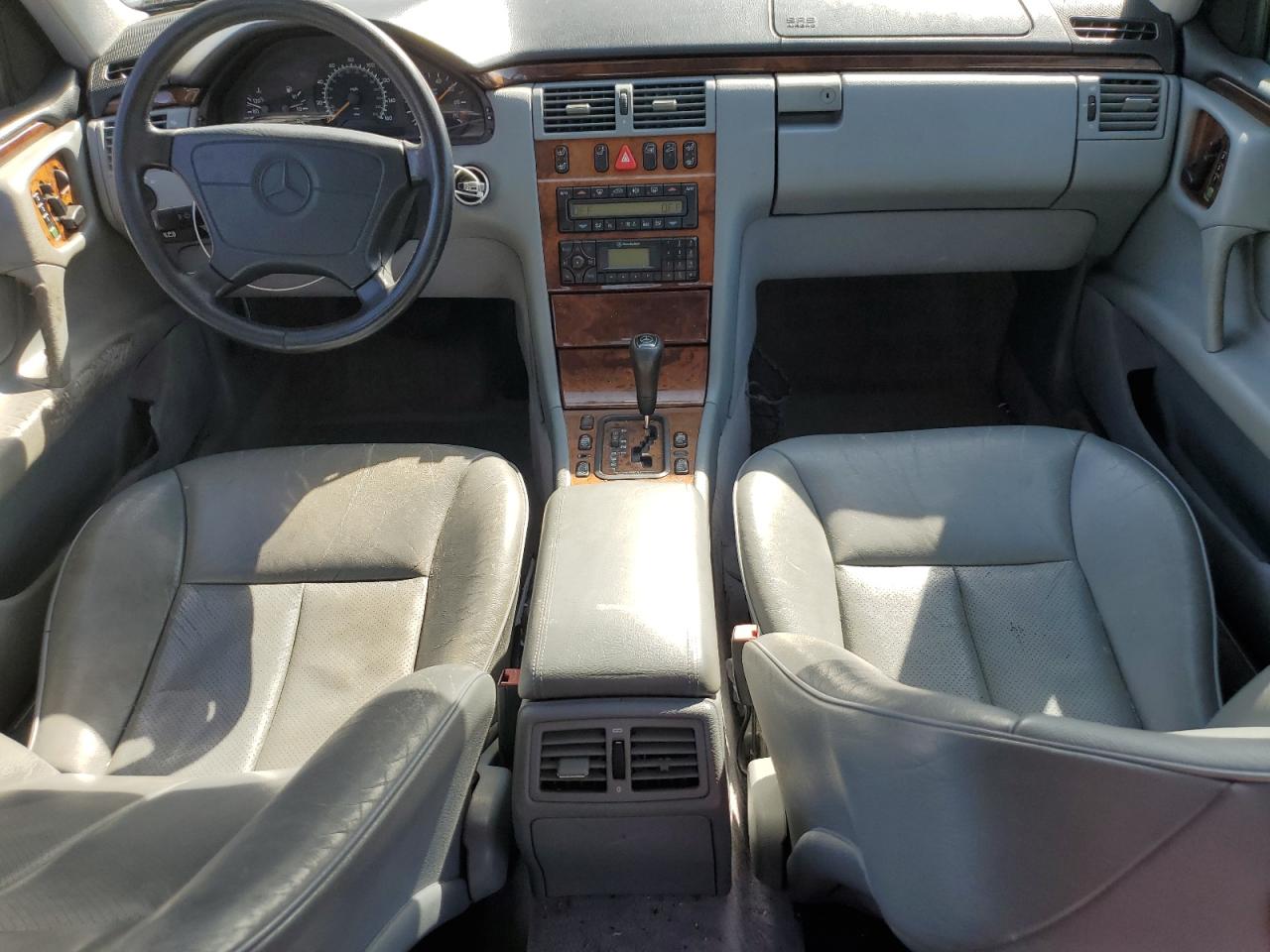 1999 Mercedes-Benz E 430 VIN: WDBJF70H1XA731167 Lot: 84760985